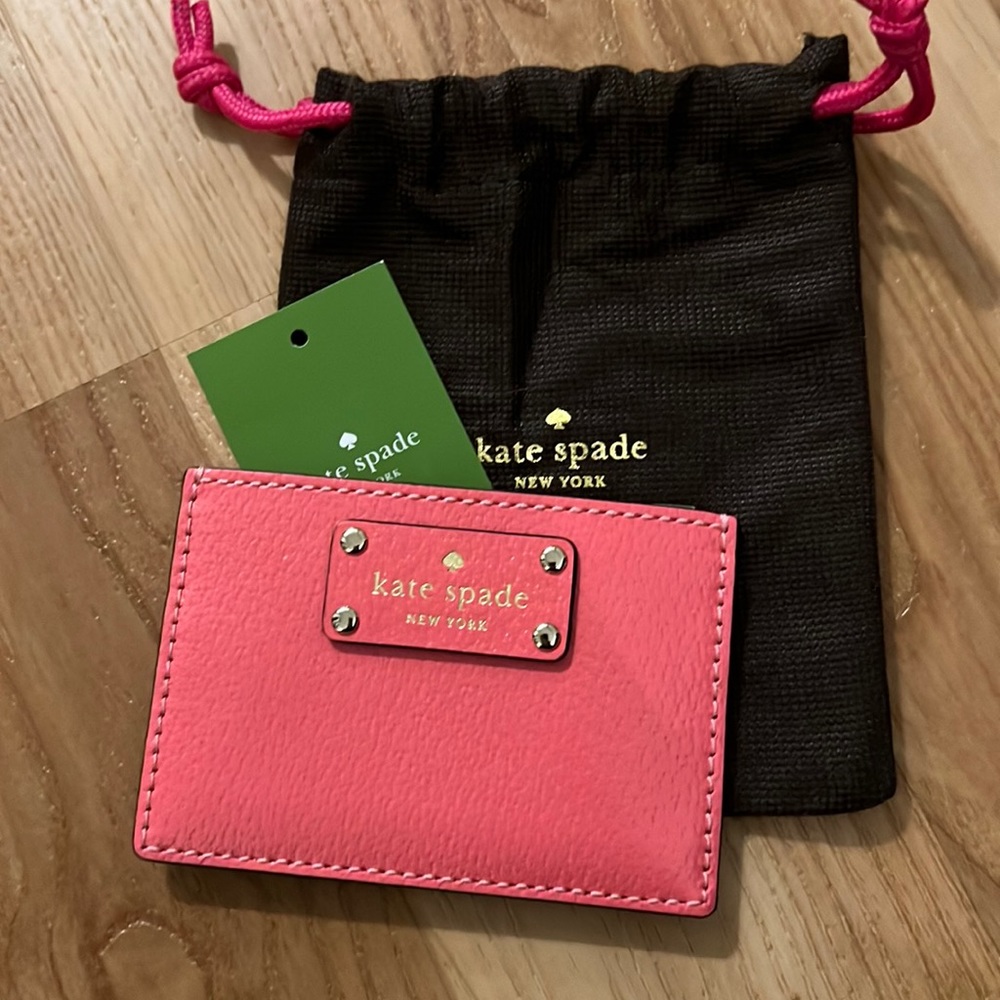 NWT Kate spade card holder “flamingo” color
